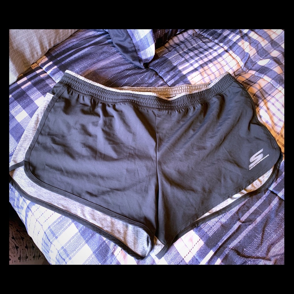 NWOT Sketchers Active Running Shorts XXL